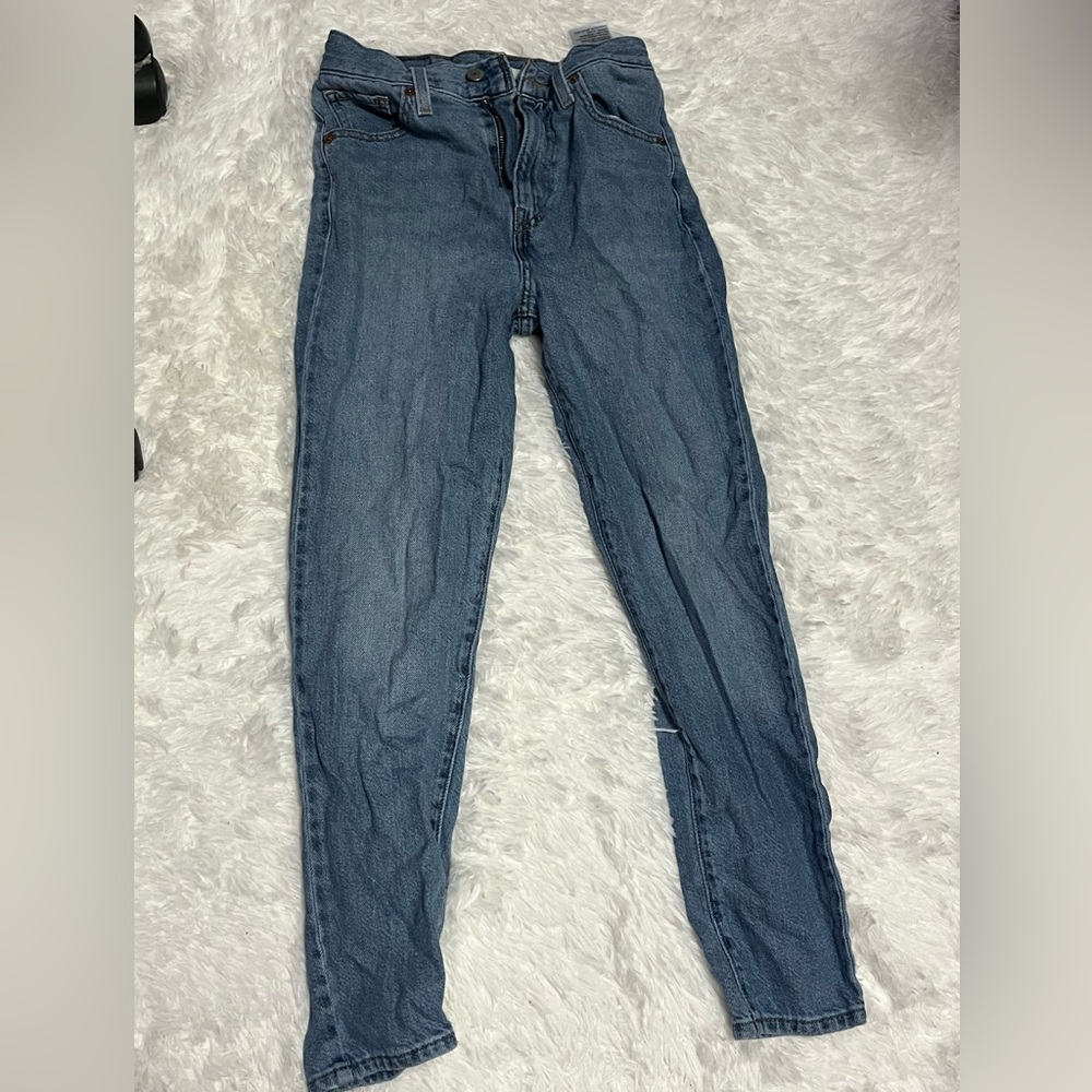 Levi’s high waisted mom jeans size 24
